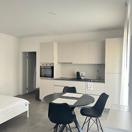 Apartments Lily ลูบลิยานา ภายนอก รูปภาพ