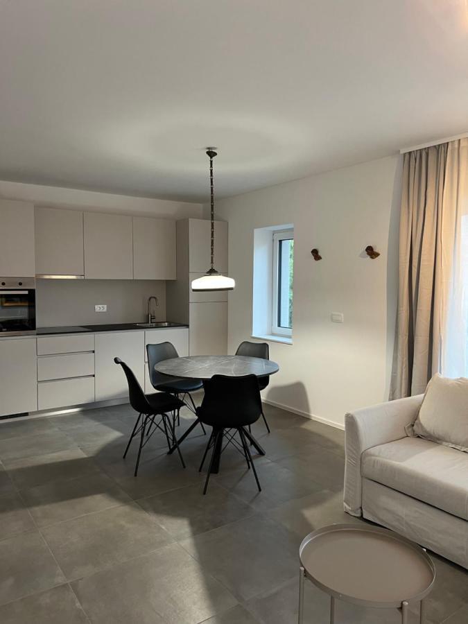 Apartments Lily ลูบลิยานา ภายนอก รูปภาพ